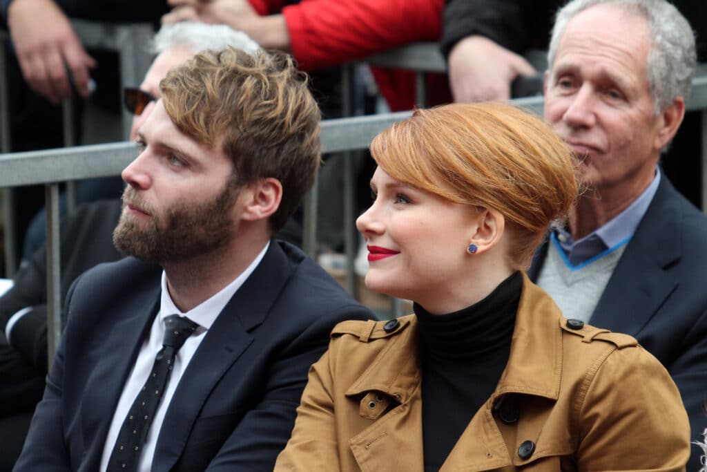 Bryce Dallas Howard says Henry Winkler is 'like a father' to her | “I’m a very lucky woman. I have a lot of great men in my life.” Celebrity bryce dallas howard with husband seth gabel