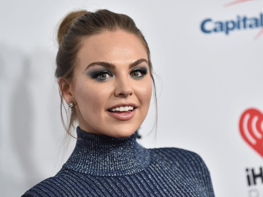 Hannah Brown says she’s not ‘quite ready’ for kids after being diagnosed with double uterus | “Put that on a shelf. I don't need to be stressing about that right now.” Pregnancy News hannah brown at jingle ball