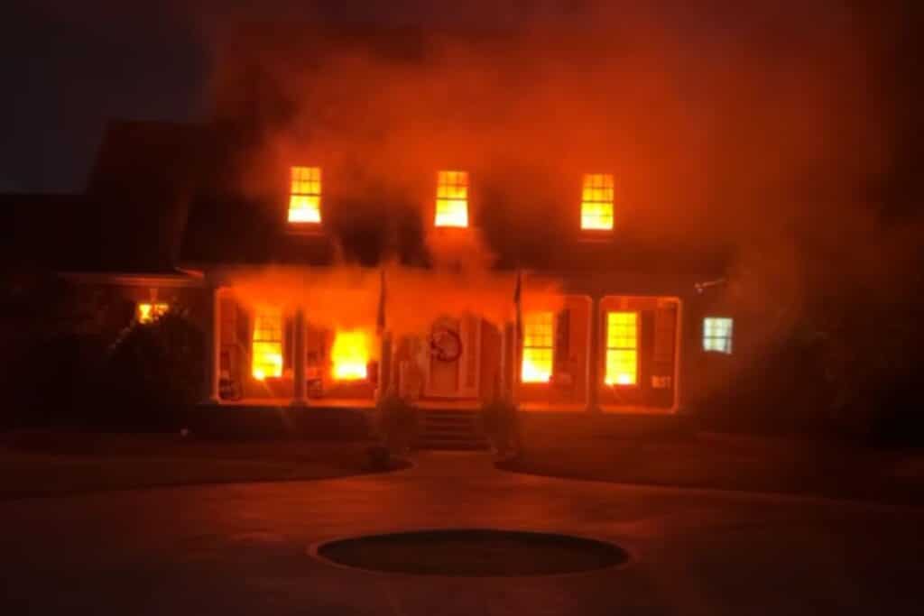 A South Carolina family’s spooky Halloween decorations are so realistic it’s sparking 911 calls
