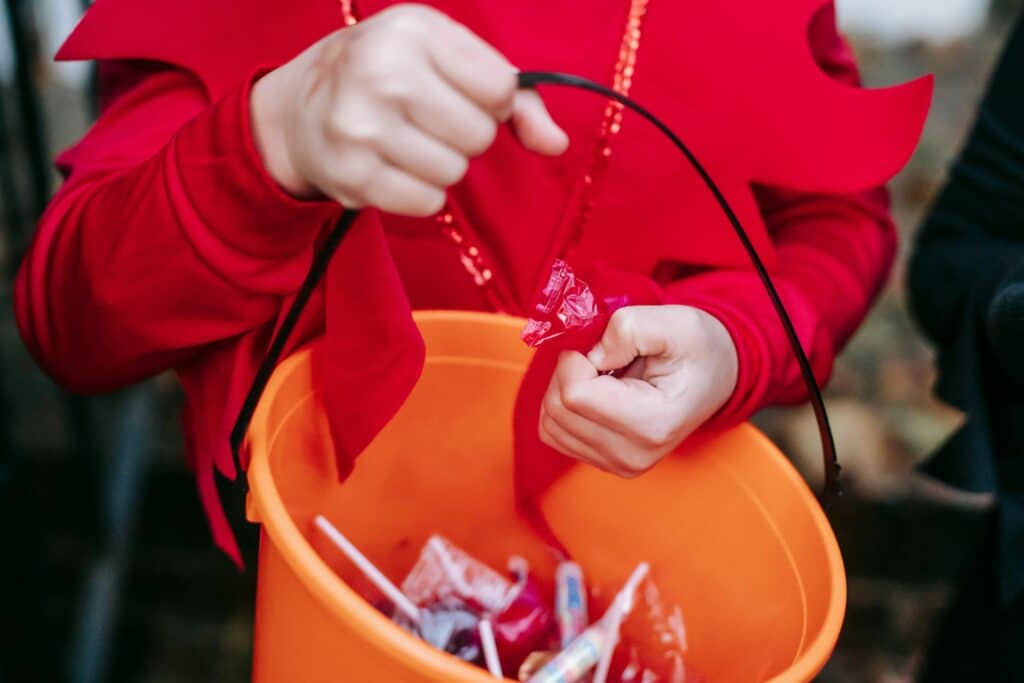 Fun and healthy non-candy Halloween treats that will make trick-or-treaters smile without sugar overload