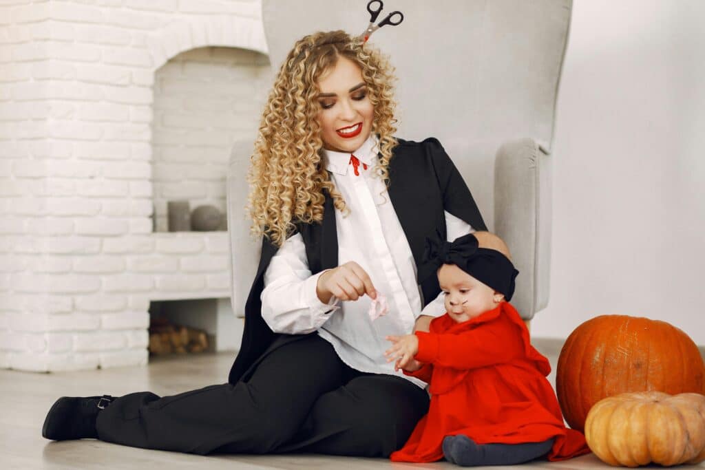 Halloween baby names for girls that are boo-tiful, enchanting, and just the right amount of spooky