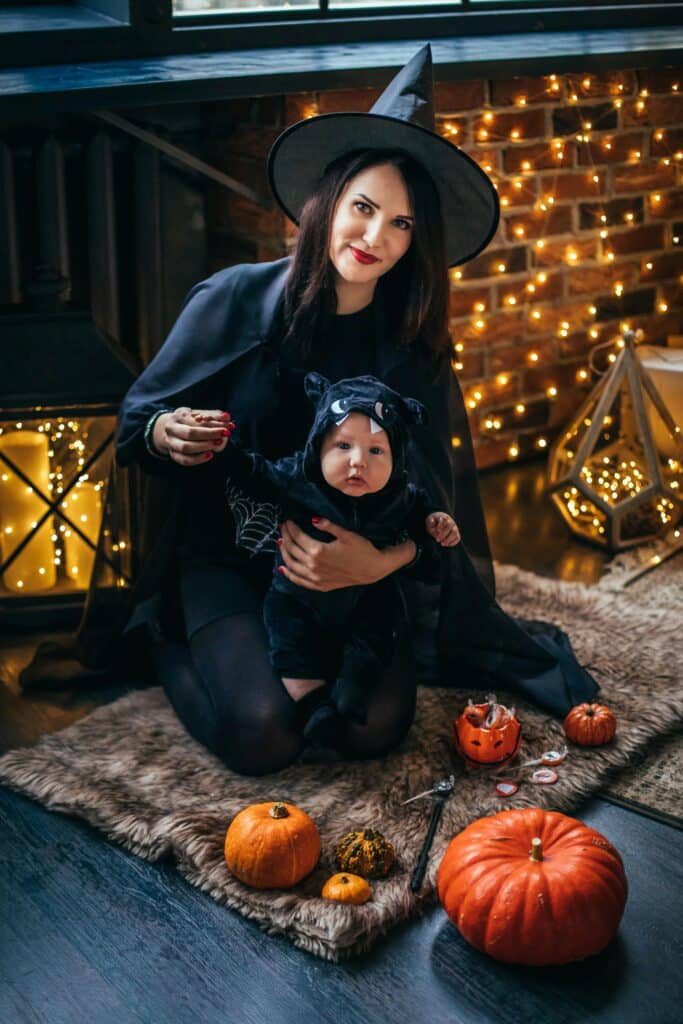 Halloween baby names for girls that are boo-tiful, enchanting, and just the right amount of spooky