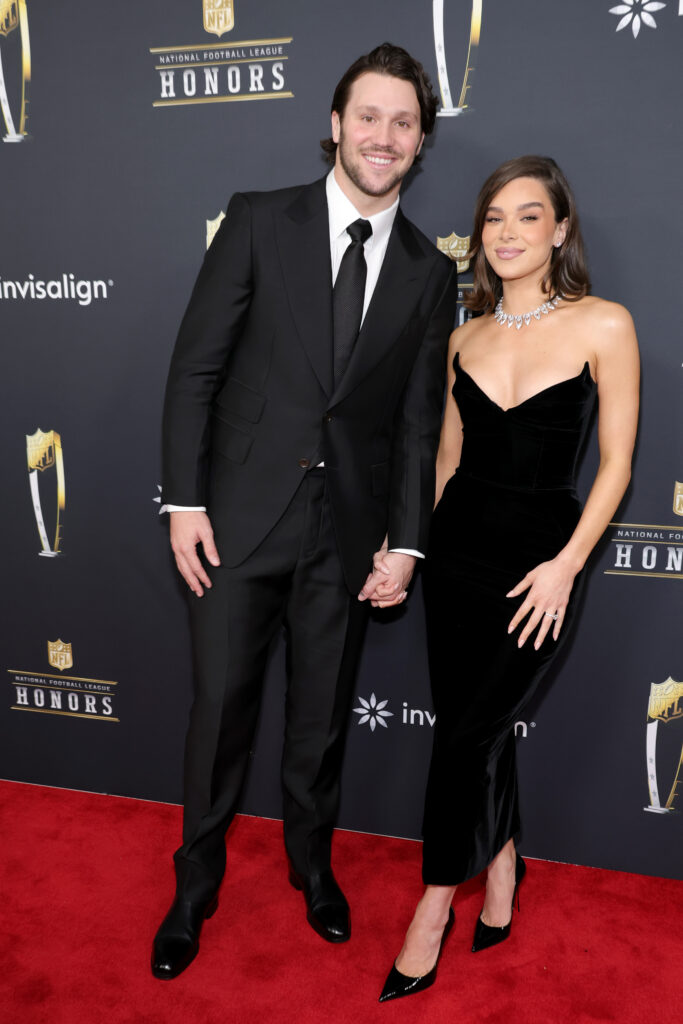 Josh-Allen-Hailee-Steinfeld-pregnant-2198068508