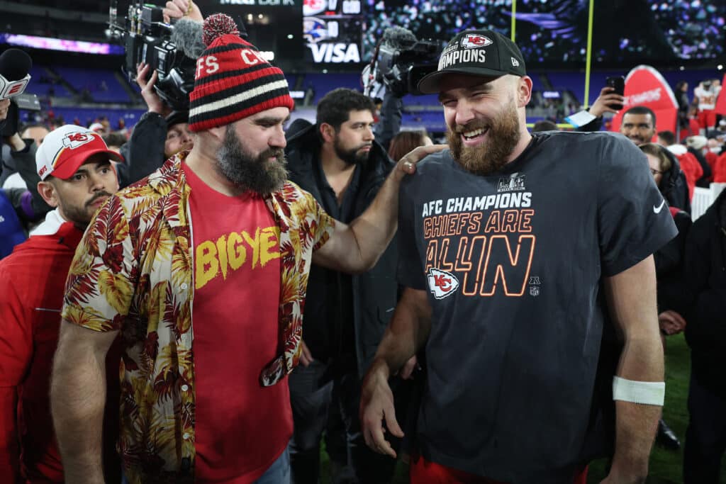 Travis-Kelce-Tries-to-Talk-Jason-Kelce-Into-Coming-Out-of-Retirement-1968532773