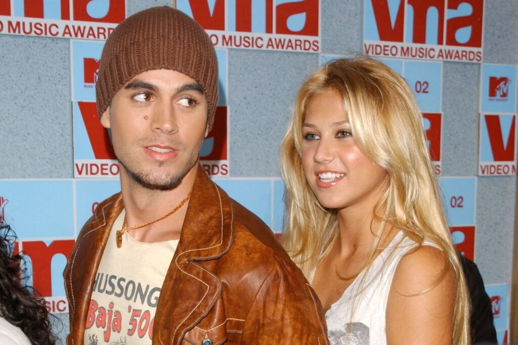 1360172 enrique iglesias and anna kournikova welcome baby no 4 one week before christmas