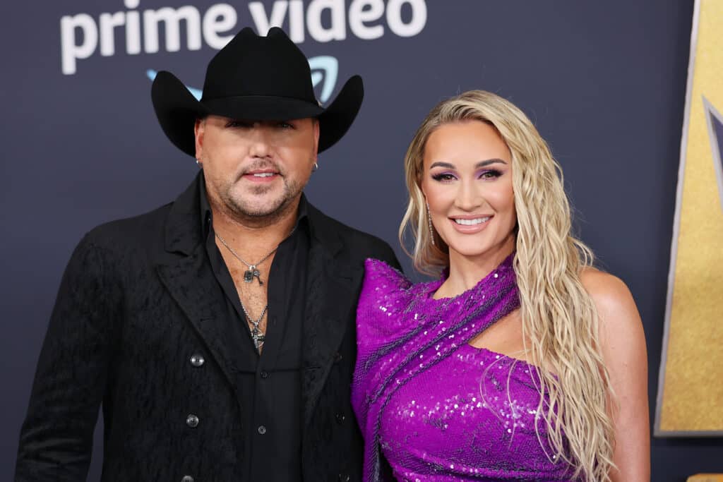 1382641243 jason aldean son memphis gave his mom an adorable gift on his 8th birthday