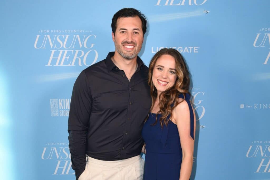 2149057494 jeremy vuolo and jinger vuolo of duggar family at unsung hero screening