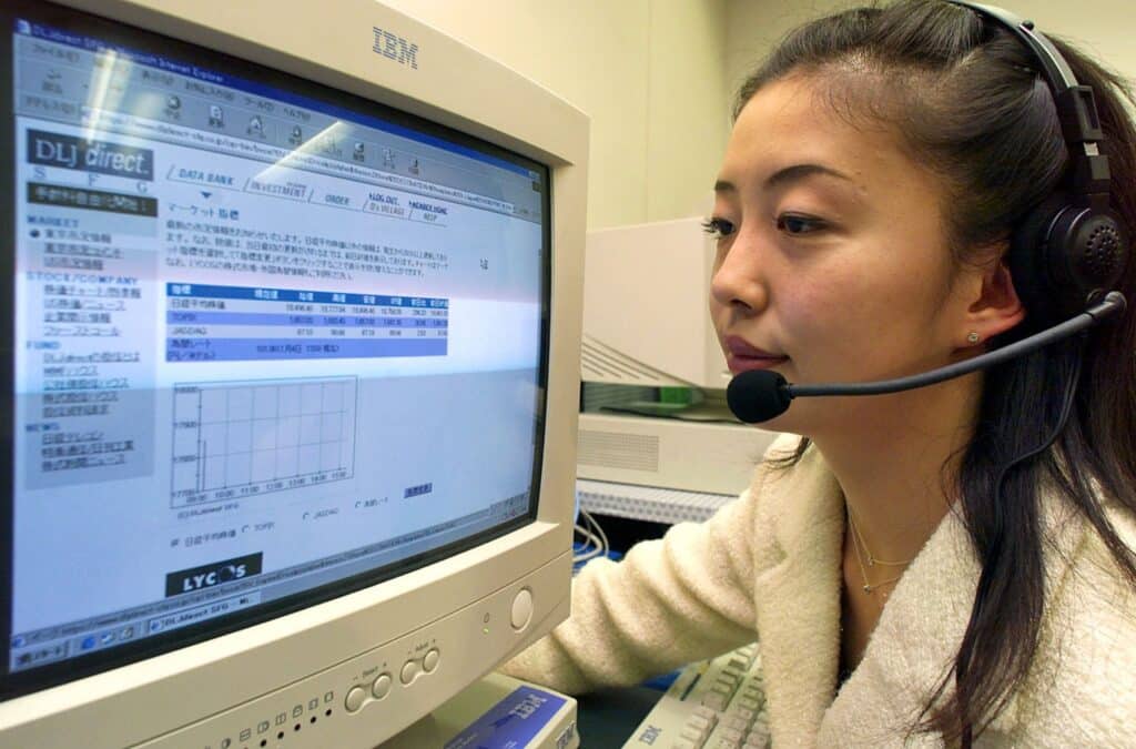 26 Nostalgic Sounds From Your Childhood That Kids Today May Never Hear Again 1 1247848314 woman on vintage computer nostalgic sounds